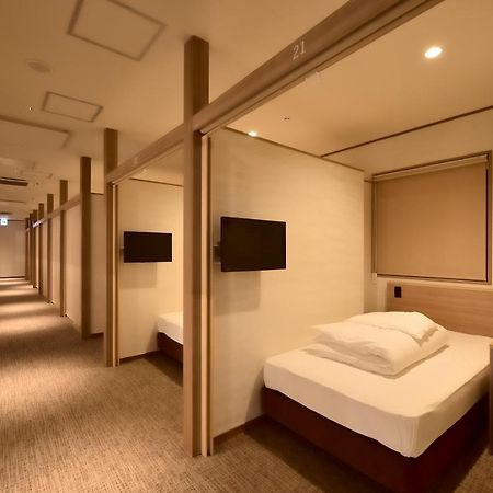 Cabin & Capsule Hotel J-Ship Osaka Namba Экстерьер фото