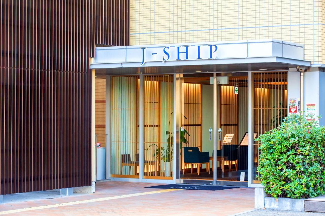 Cabin & Capsule Hotel J-Ship Osaka Namba Экстерьер фото